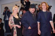 James Toback with his wife and son (Image via Getty/WireImage/Dominique Charriau)